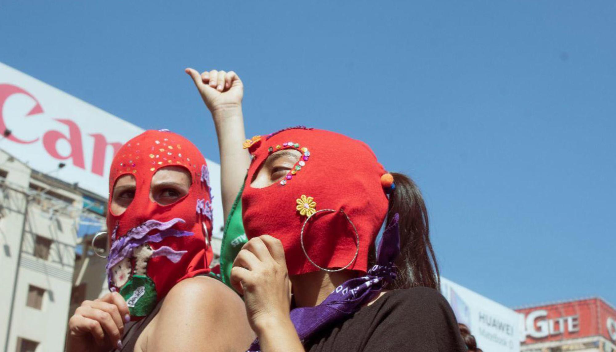 Dos millones de personas han secundado la convocatoria feminista del 8 de marzo en Chile