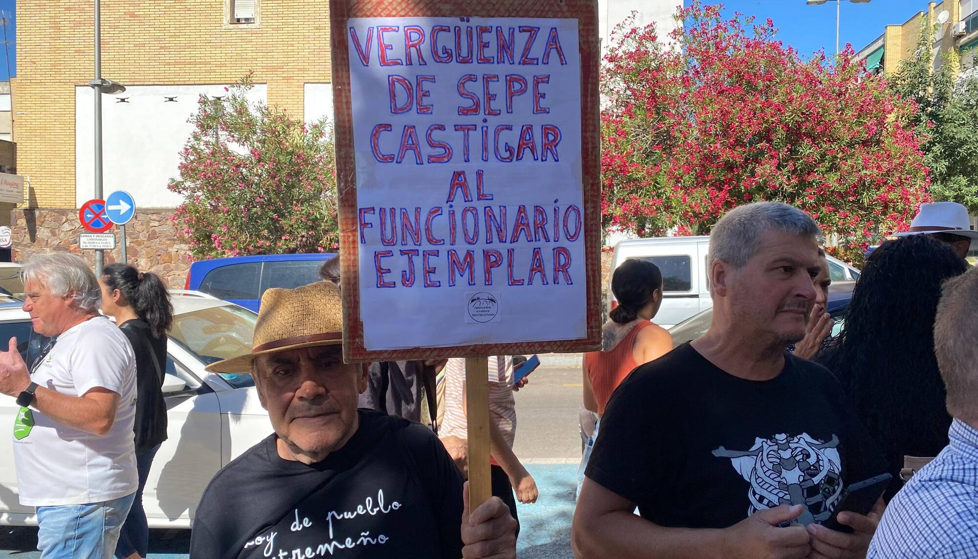 Concentración SEPE de Mérida