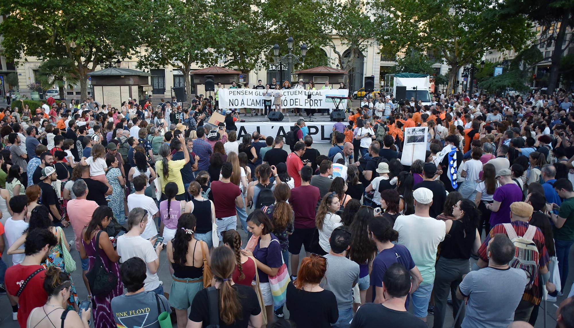 Manifestación contra la ampliación puerto de València - 2