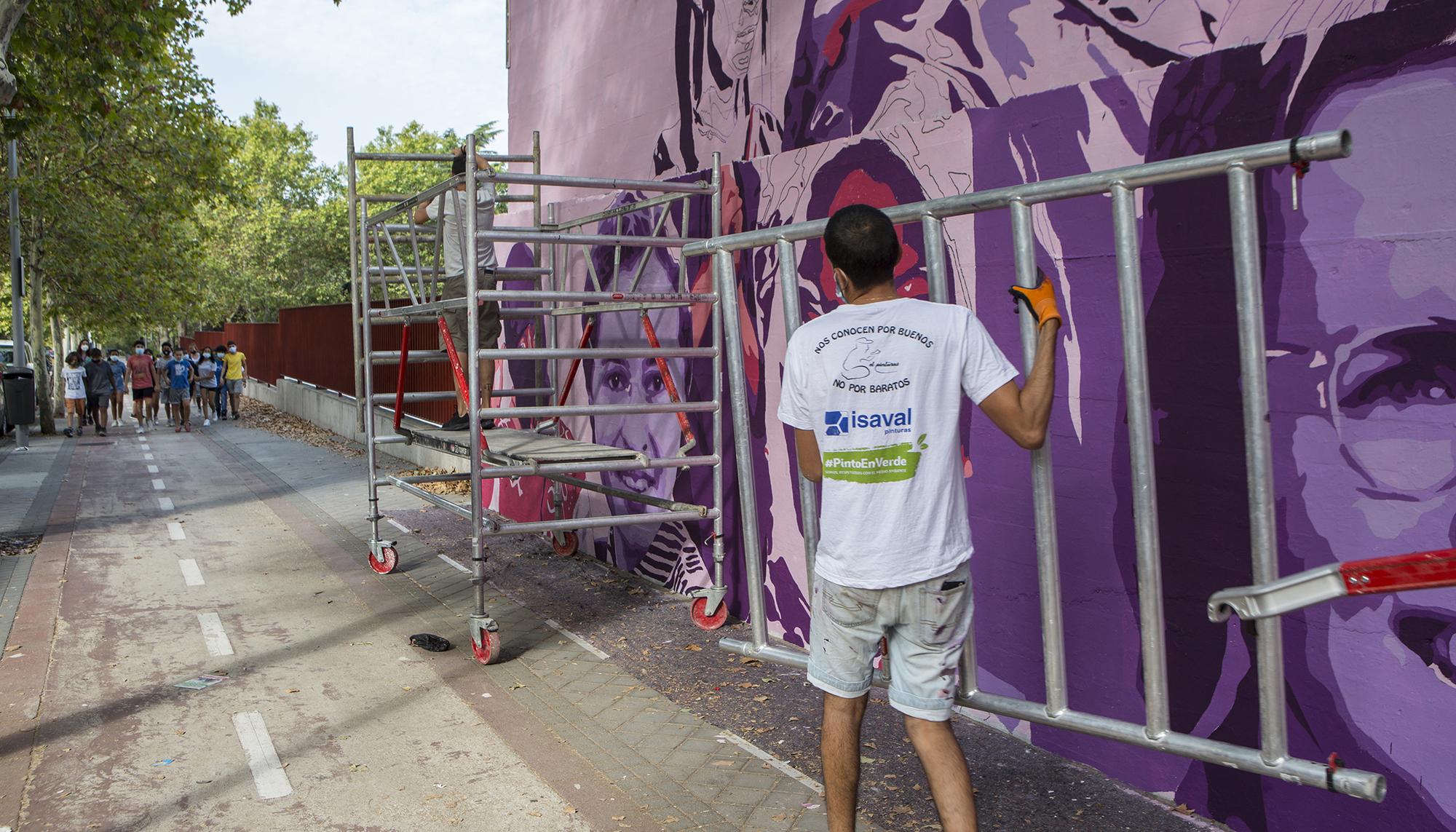 Reconstrucción del mural feminista de La Concepción en Ciudad Lineal, Madrid - 2