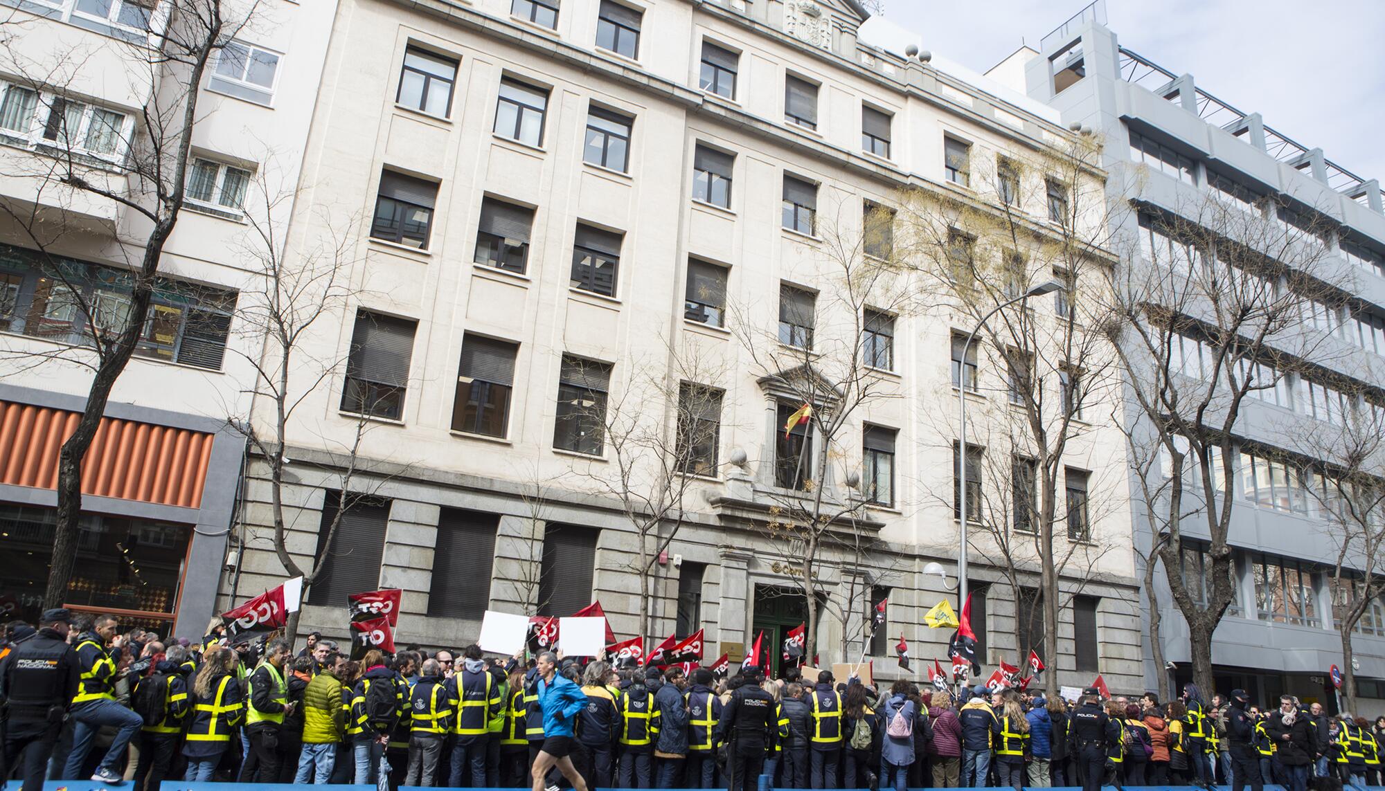 Huelga de Correos_concentración en la Sede Central - 15