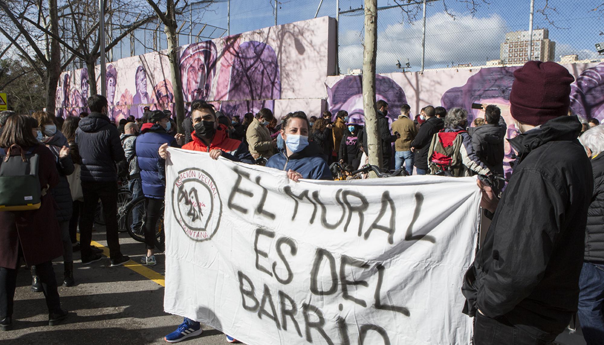 Concentración frente al mural feminista de La Concepción en protesta por su eliminación a propuesta de Vox. - 4