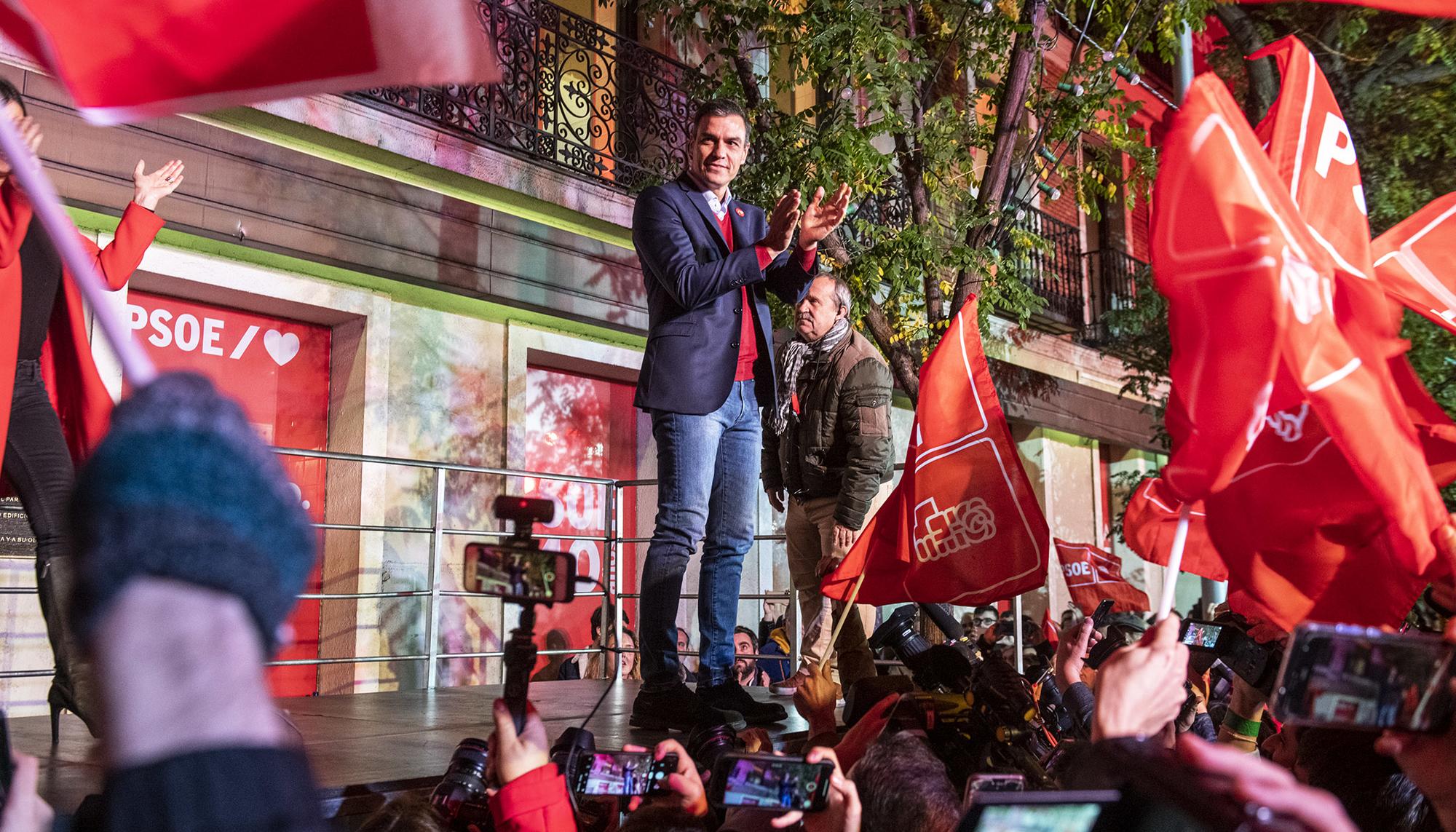 Noche electoral sede del PSOE Pedro Sanchez - 3