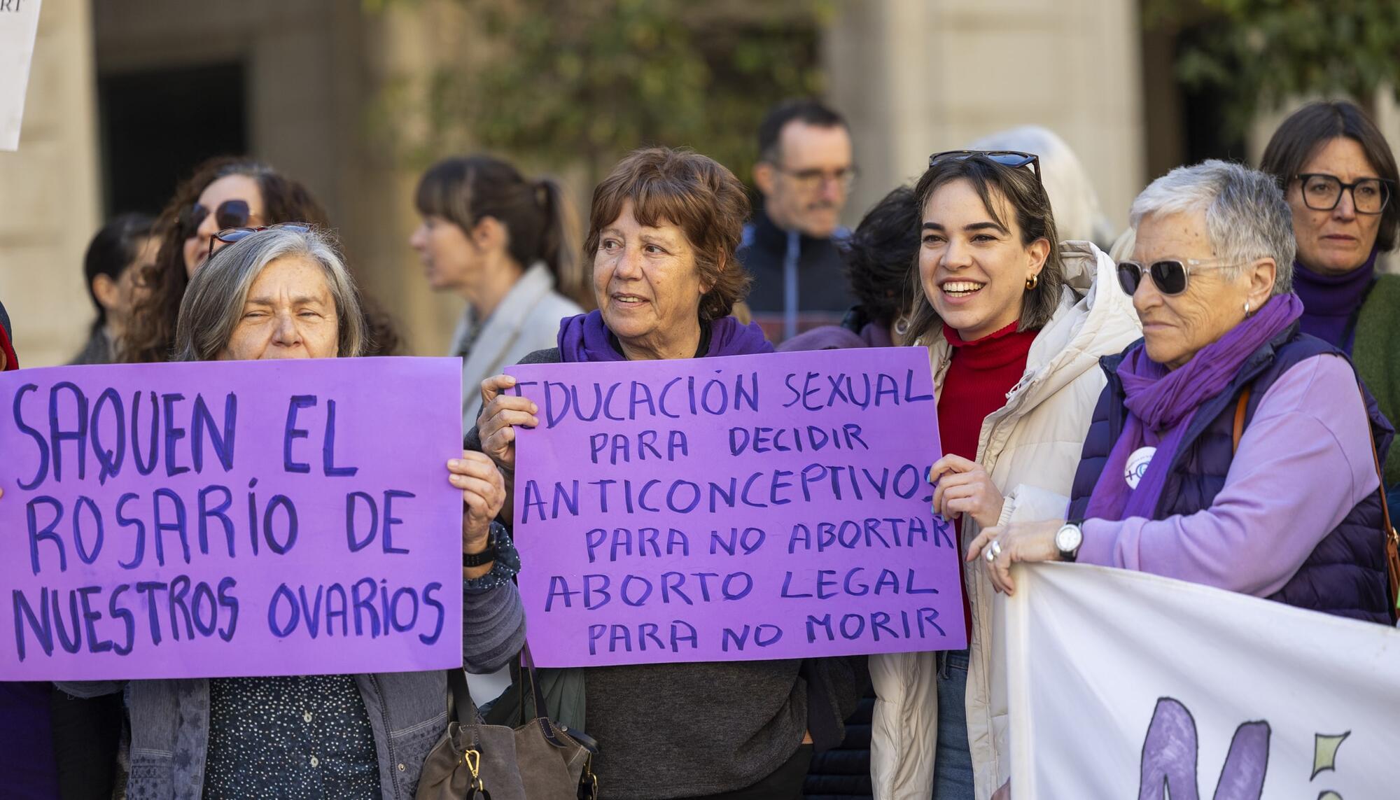 Movilización contra la oficina antiaborto de PP y Vox en Alicante - 8