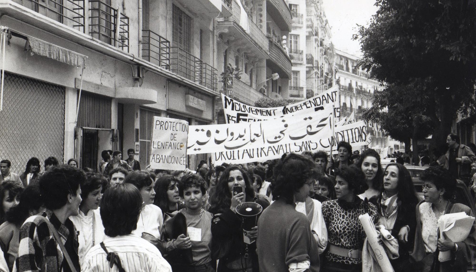 Manifestación de mujeres, 8 de marzo de 1990, Argel. 