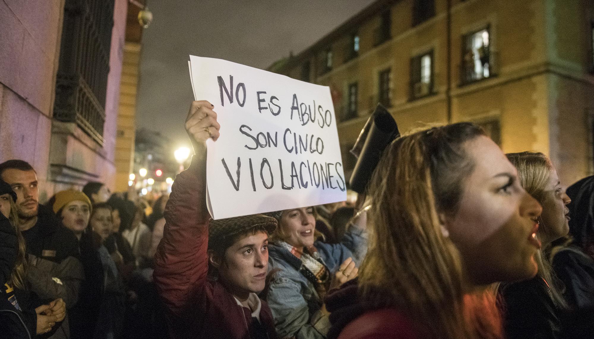 Manifestacion contra la sentencia del 'caso Manresa' en Madrid - 10