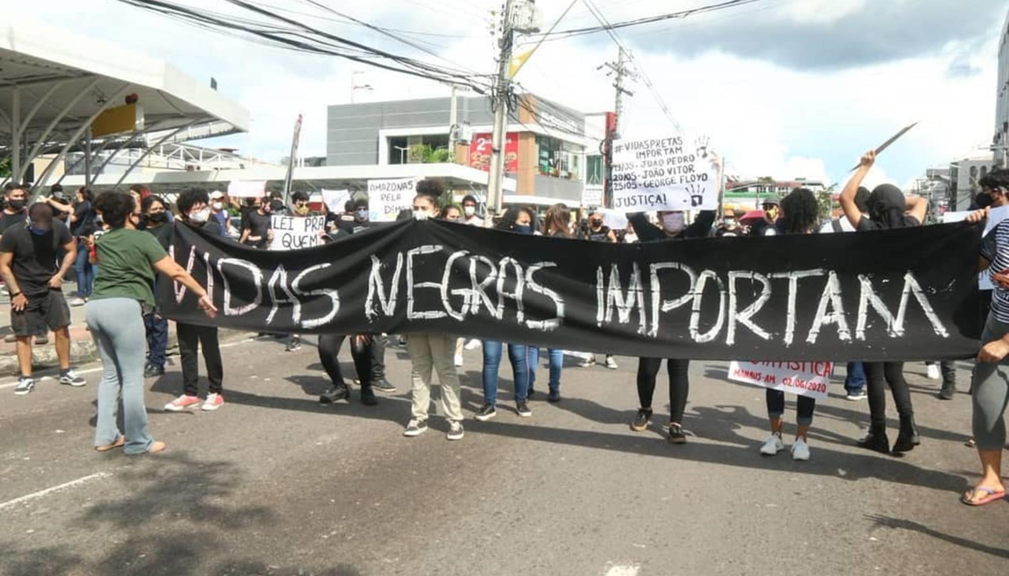 Acto antirracista en la avenida Djalma Batista en Manaus, el 2 de junio.