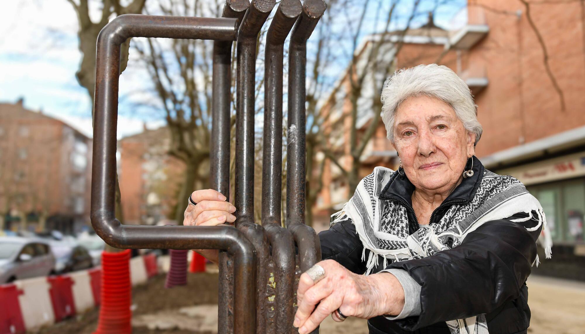 Bego Oleaga Monolito Gasteiz