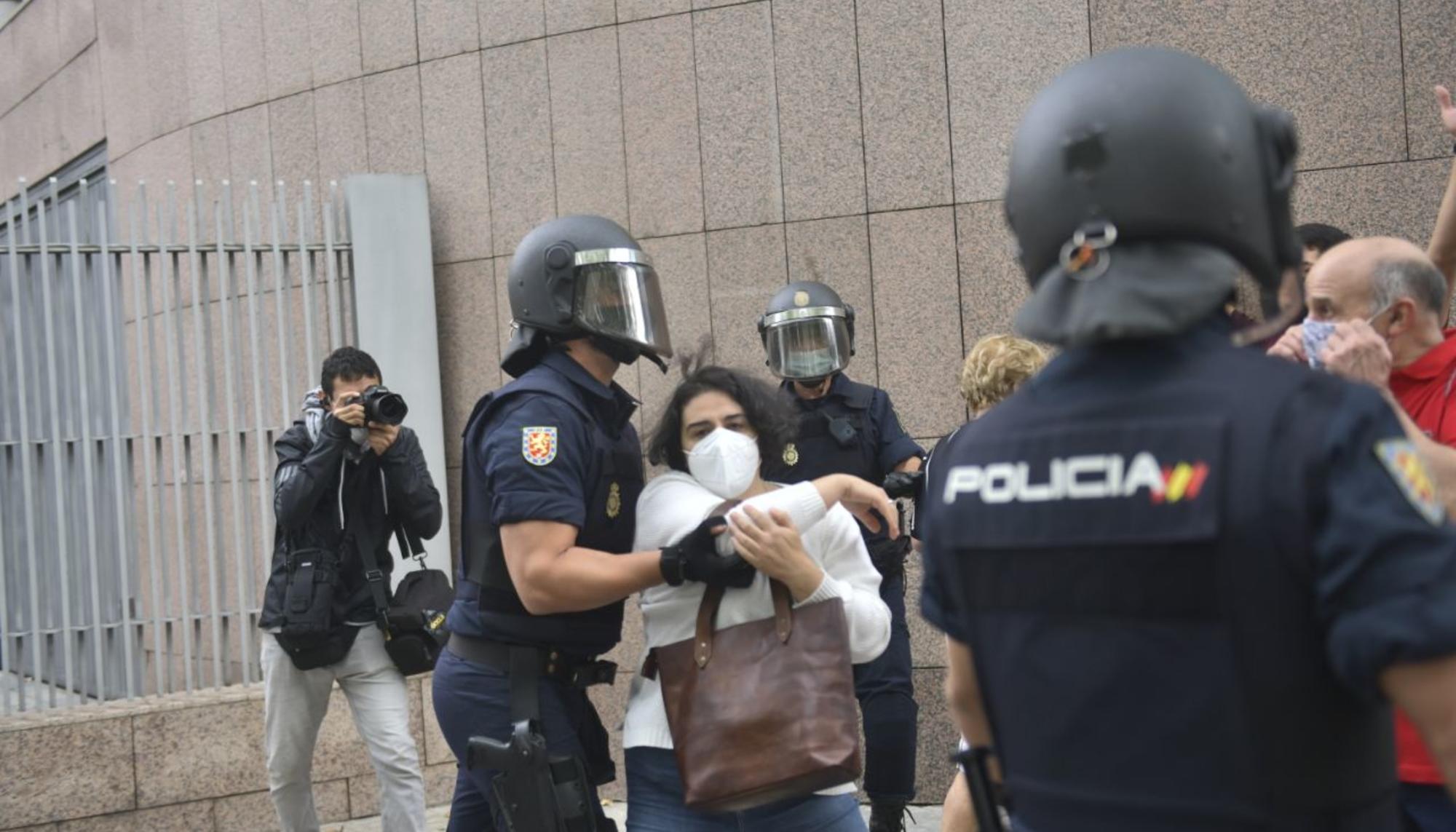 Concentraciones contra las políticas de la Comunidad de Madrid durante el covid - 4