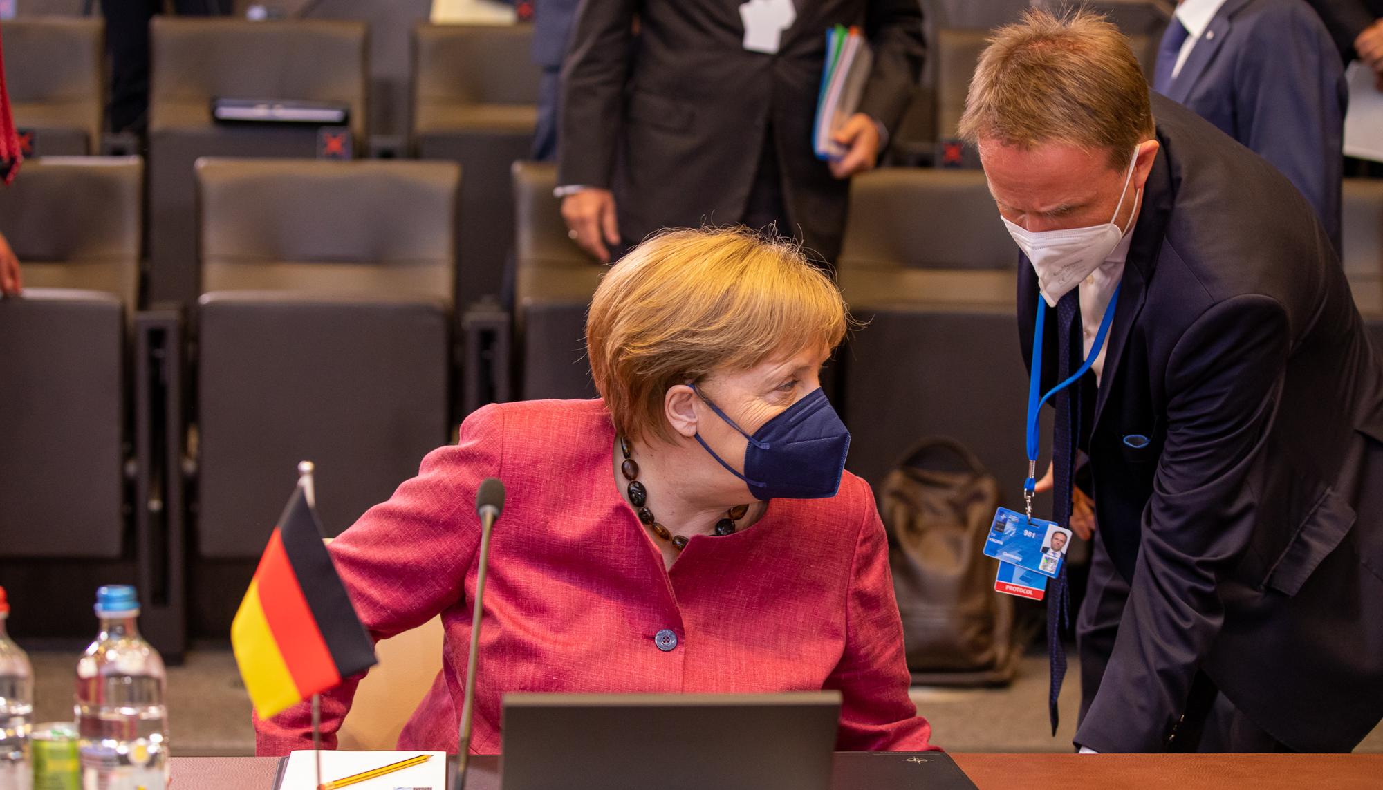 Angela Merkel OTAN