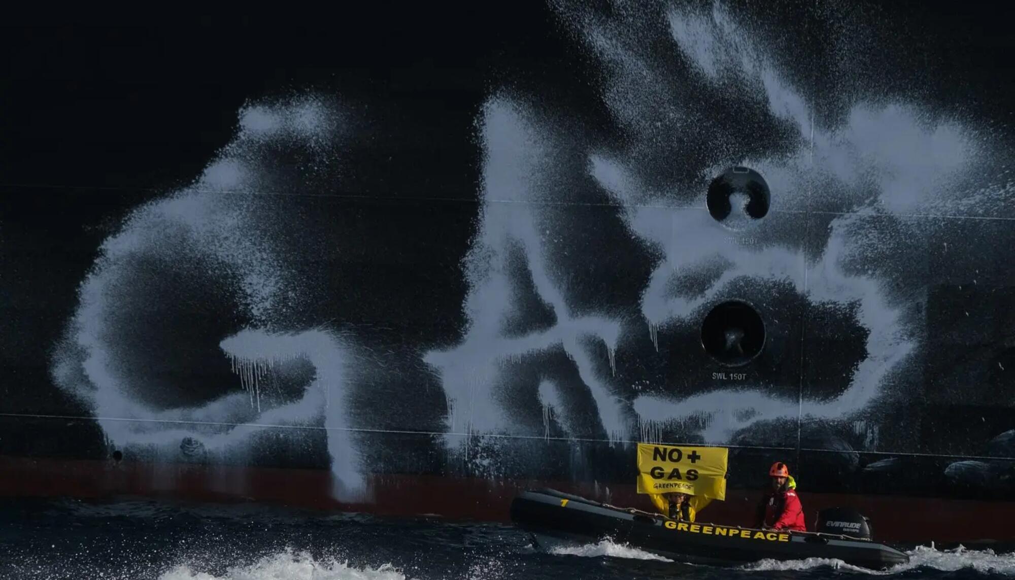 Accion greenpeace sagunto puerto gas