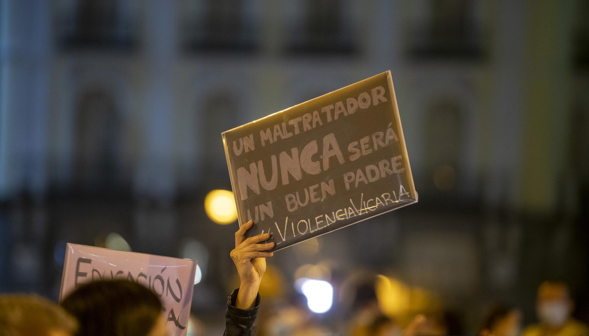 Concentración feminista en Madrid en protesta por los  asesinatos machistas - 12