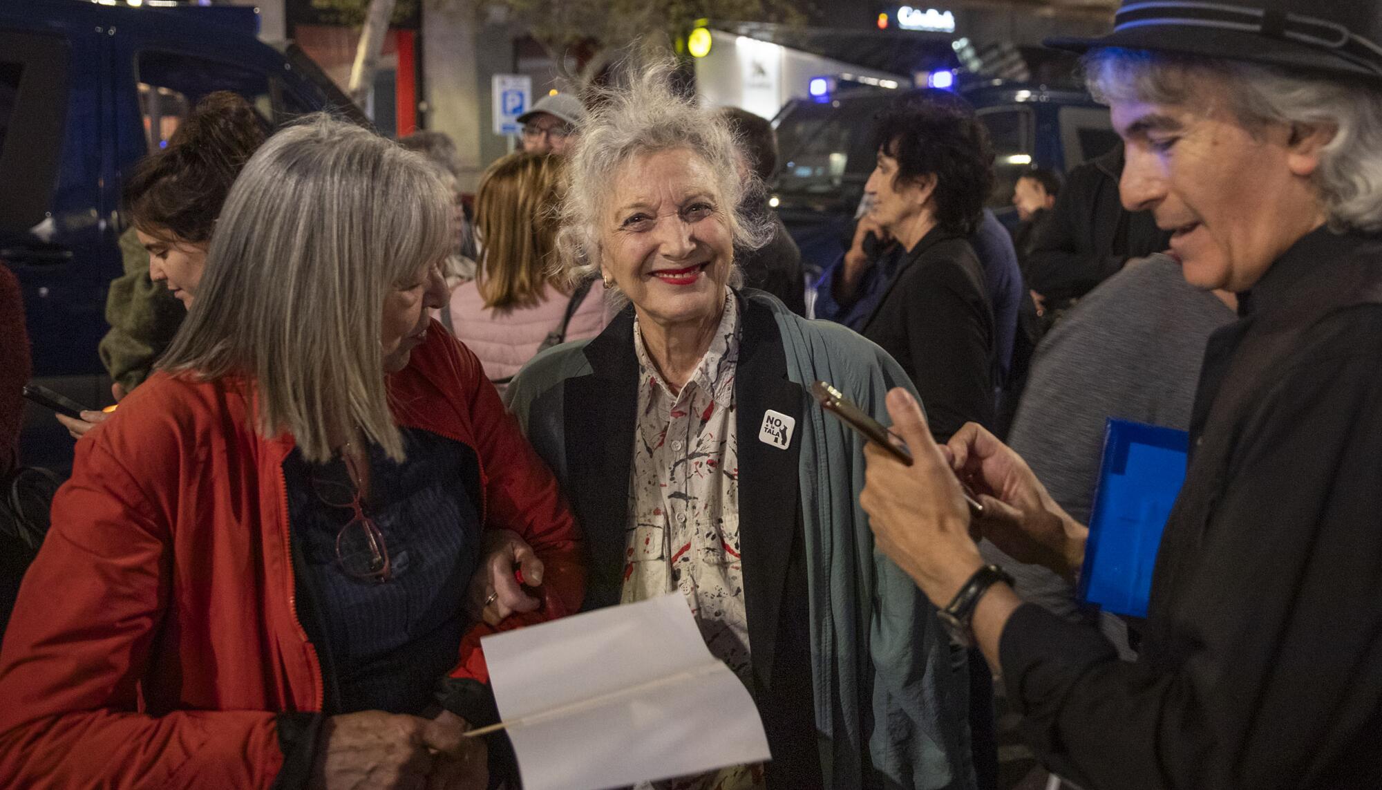 Concentración Génova Ayuso - 2 Marisa Paredes