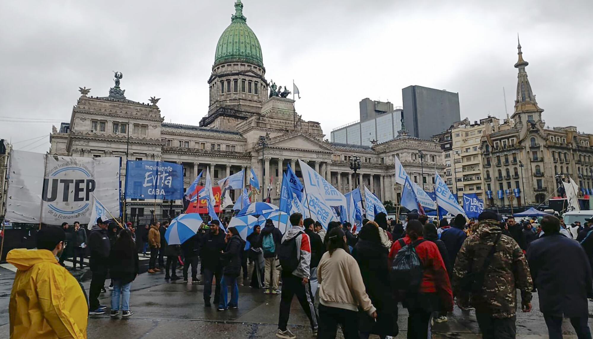 Manifestación Ley de tierras Milei