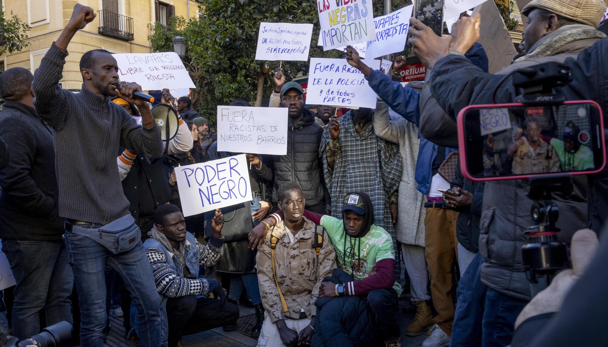 Antirracistas Lavapies - 2