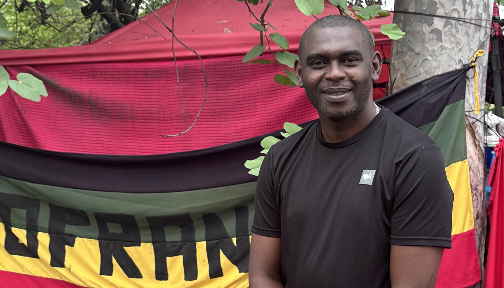 Rony Castillo Güity, líder de la Organización Fraternal Negra Hondureña (Ofraneh).