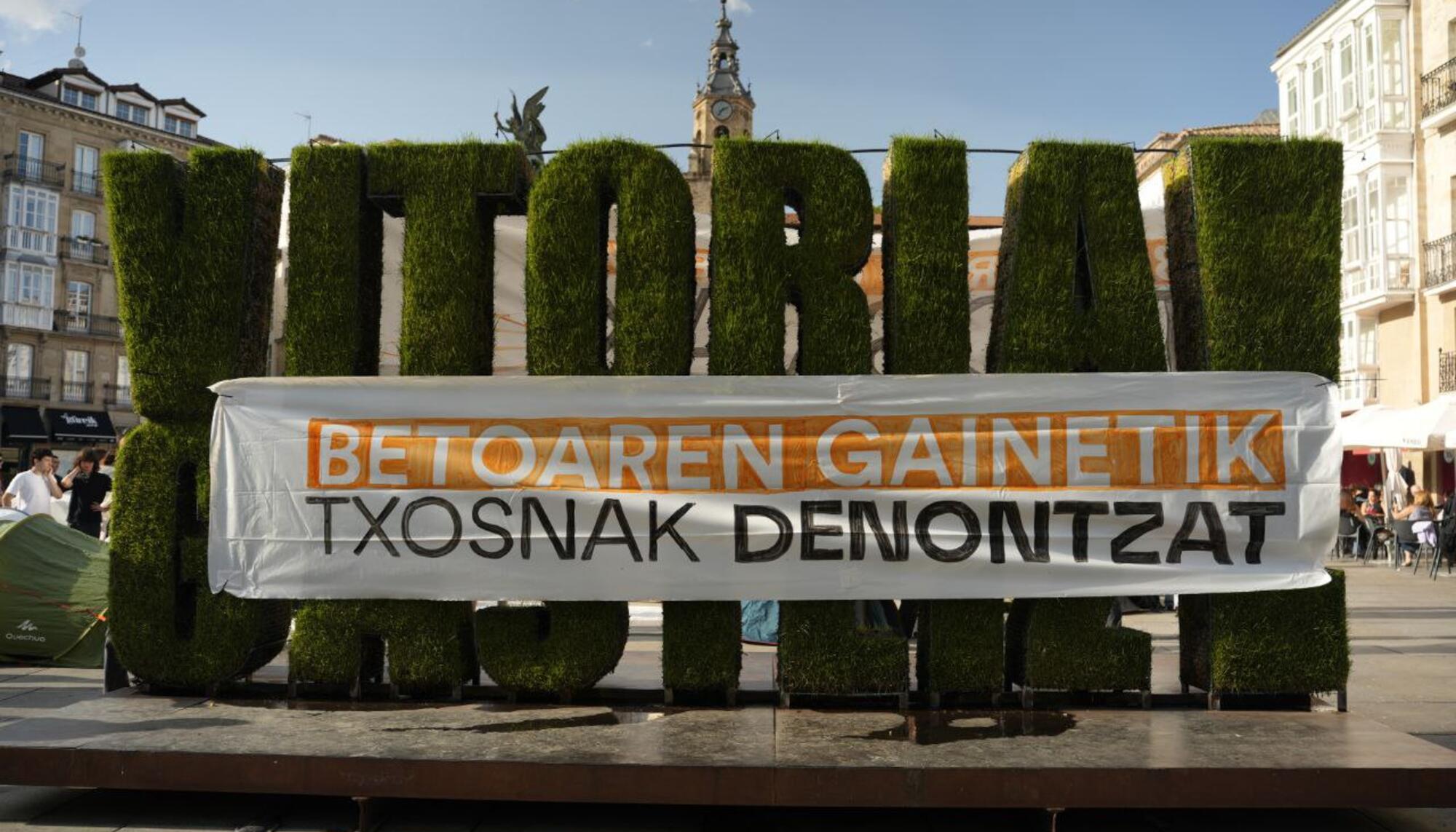 Cargas de la Ertzaintza en Gasteiz contra GKS - 8