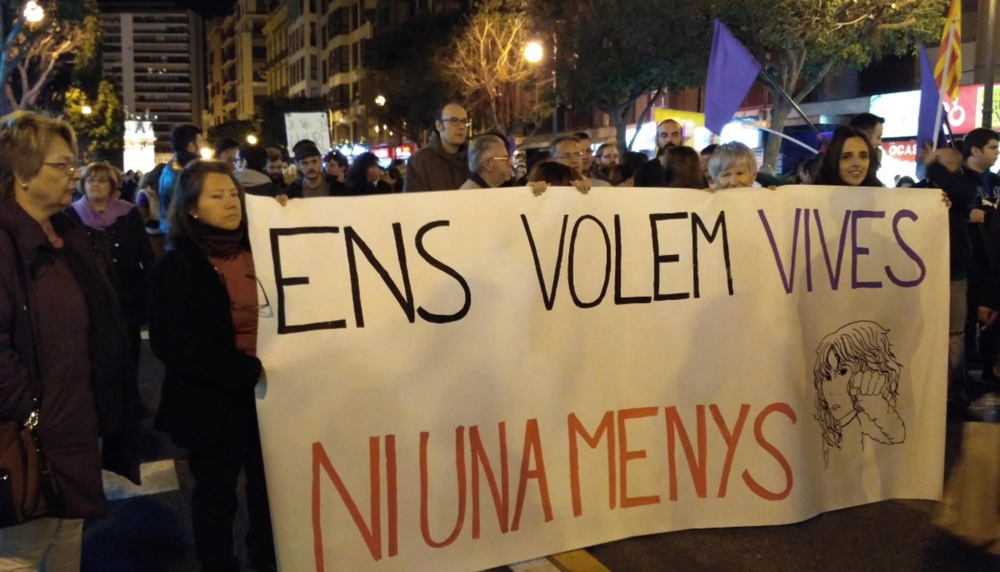Pancarta manifestació 25N en València