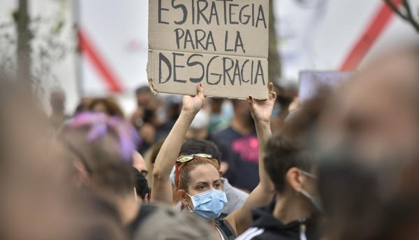 Concentraciones contra las políticas de la Comunidad de Madrid durante el covid - 3