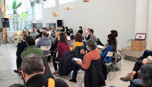 Sesión de la Escuela de Activismo Económico (Autoría: Ana García Calvete)