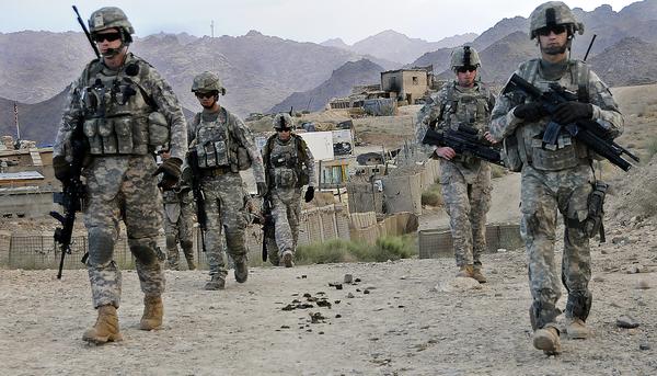 Soldados de EE UU patrullan en Afganistán.