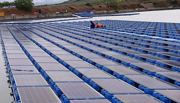 Planta fotovoltaica panel solar 
