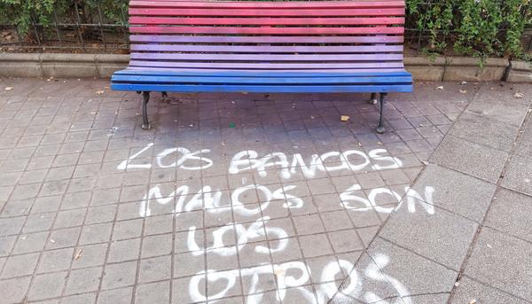 bancos transfobia madrid 1