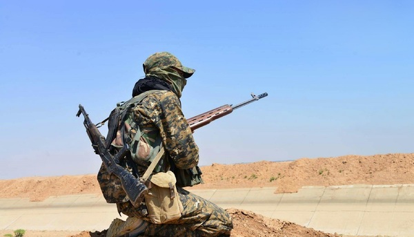 Combatiente kurdo YPG