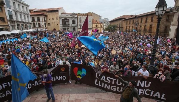 Manifestación Asturianu oct.2021