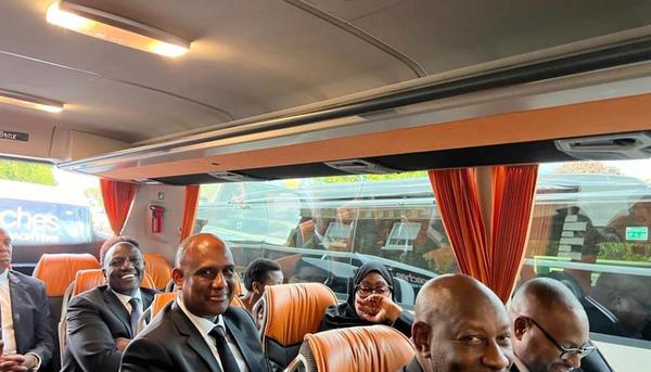 Presidentes africanos en autocar