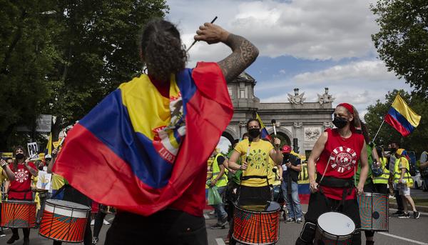 Manifestación por Colombia en Madrid 1