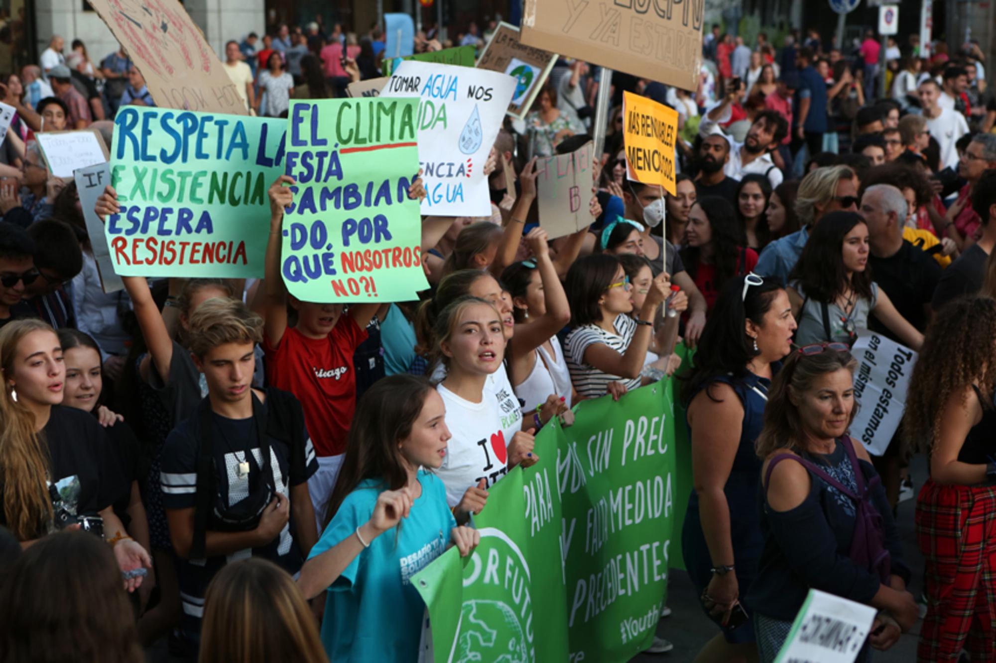 Manifestacion No hay planeta B 8