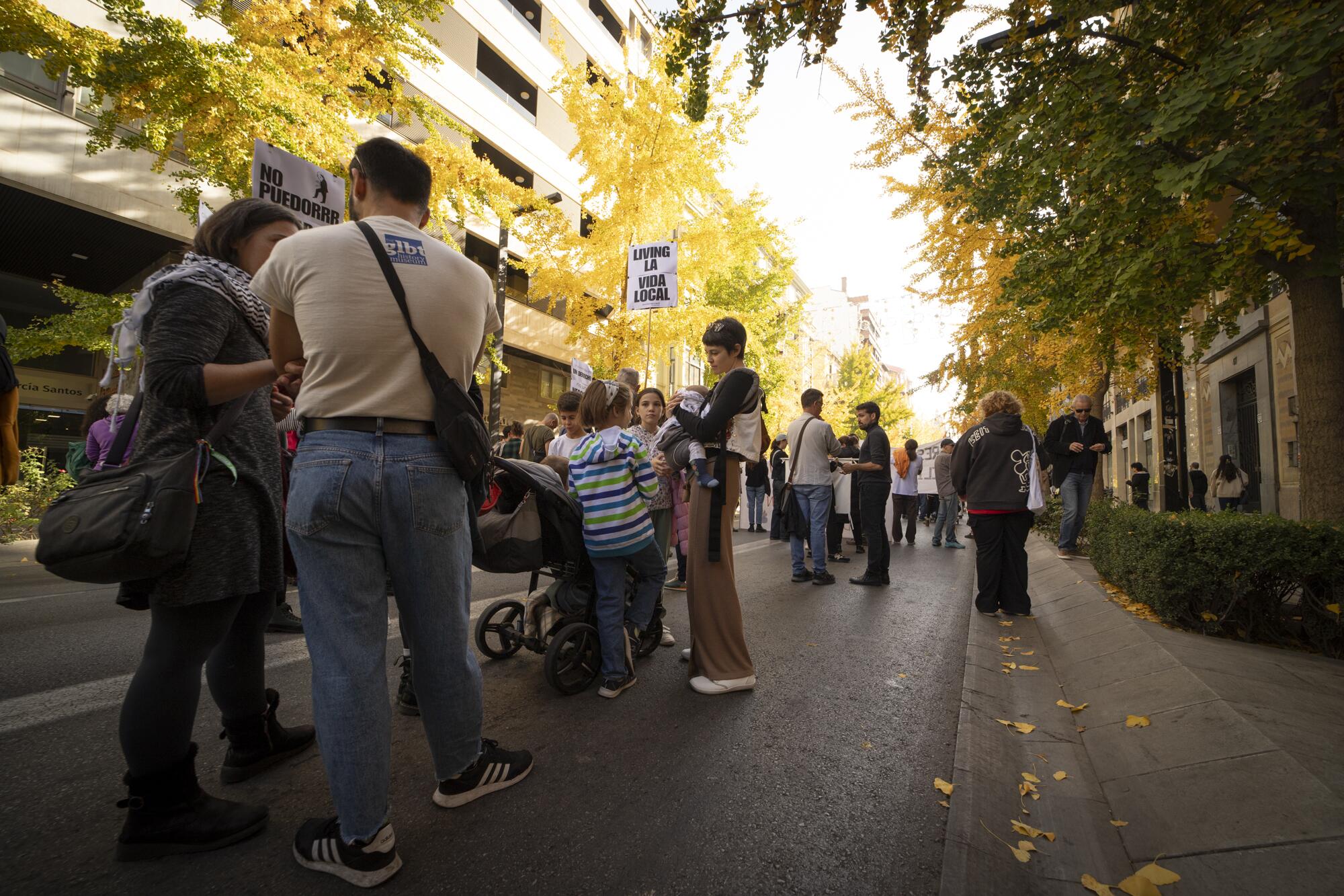 Manifestación contra el negocio especulativo de la vivienda - 9