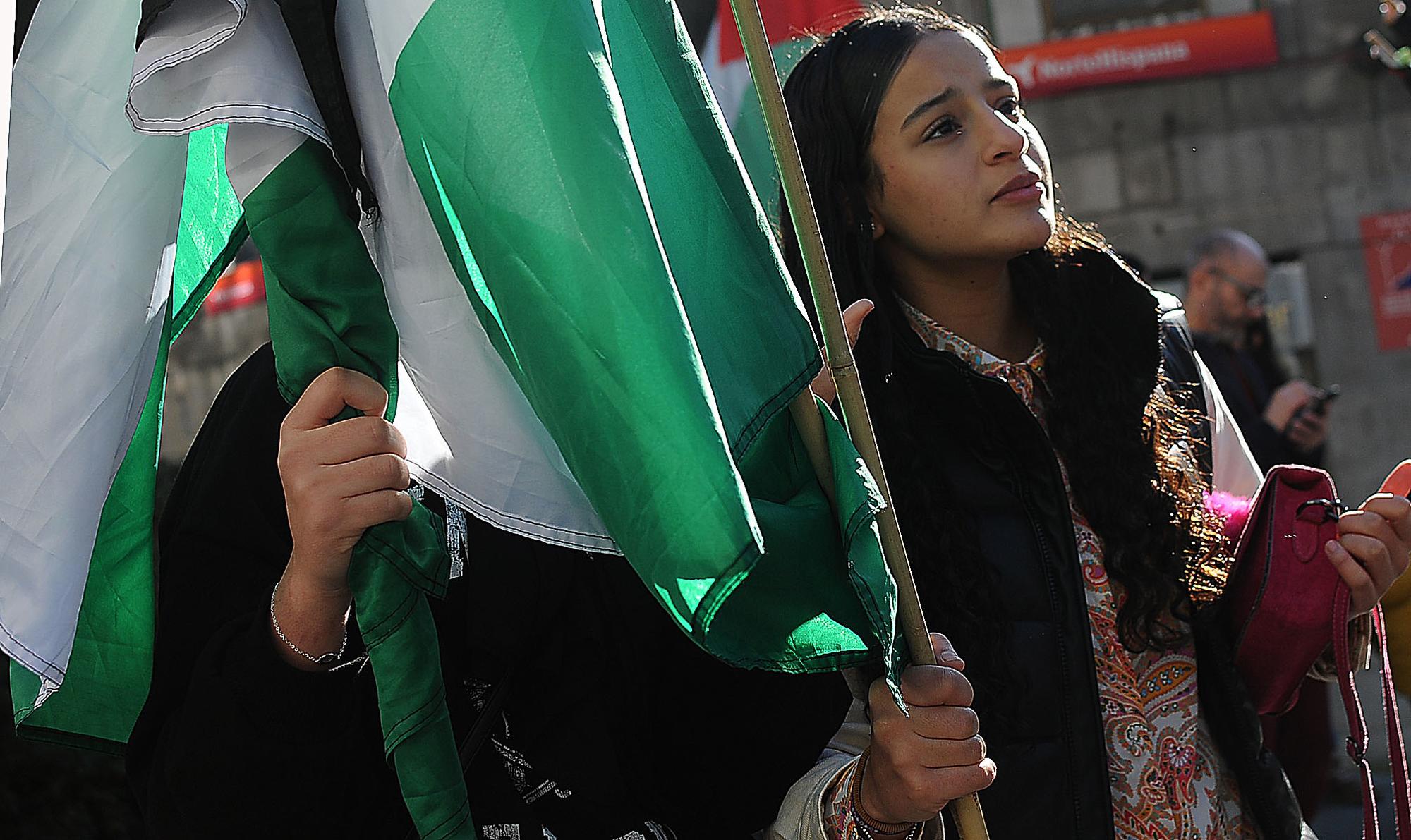 Manifestación en Vigo contra el genocidio en Gaza y en apoyo al pueblo palestino  - 1