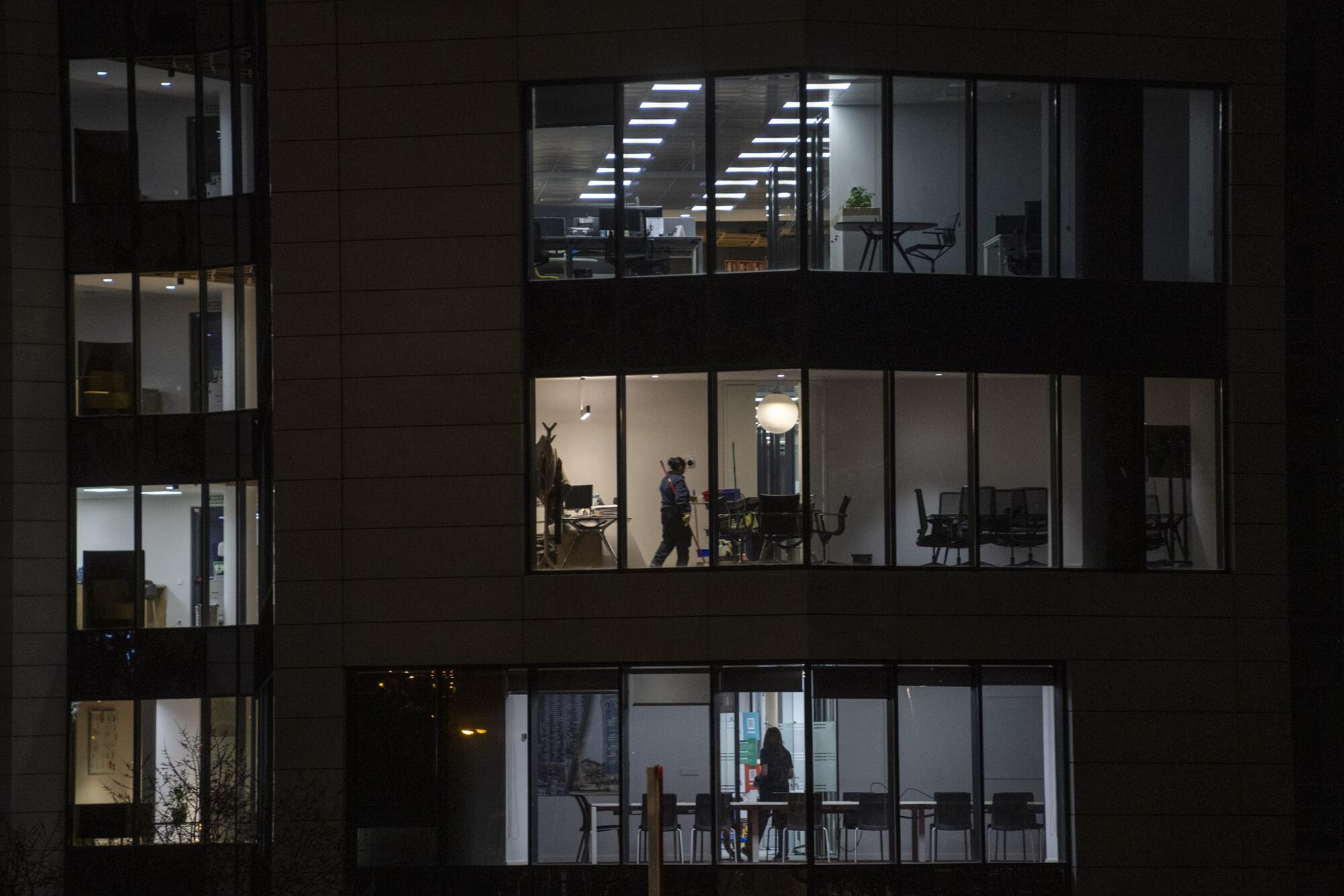 Limpiadora oficinas noche - 1