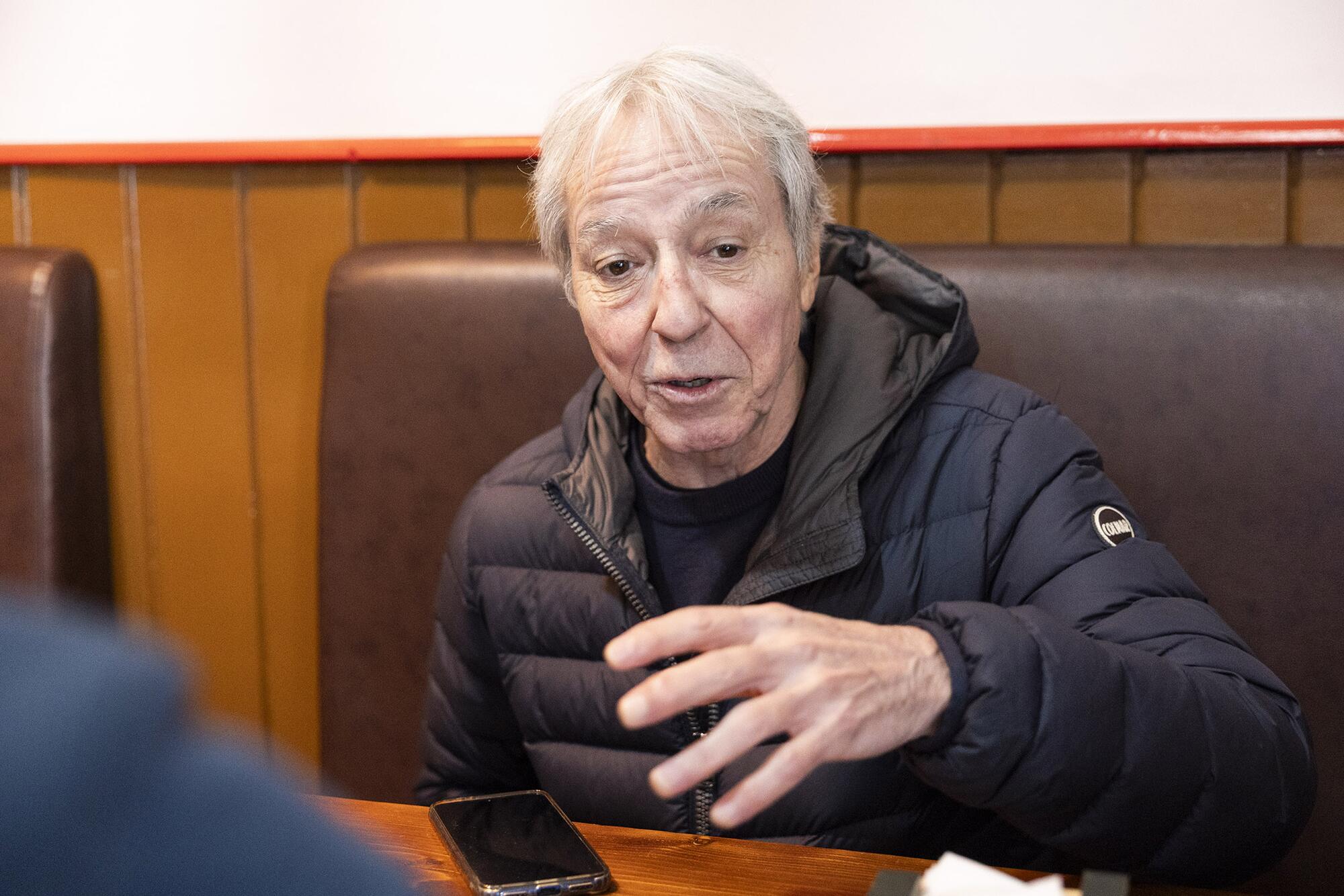 Fernando Egozcue perfiles 81 - 5