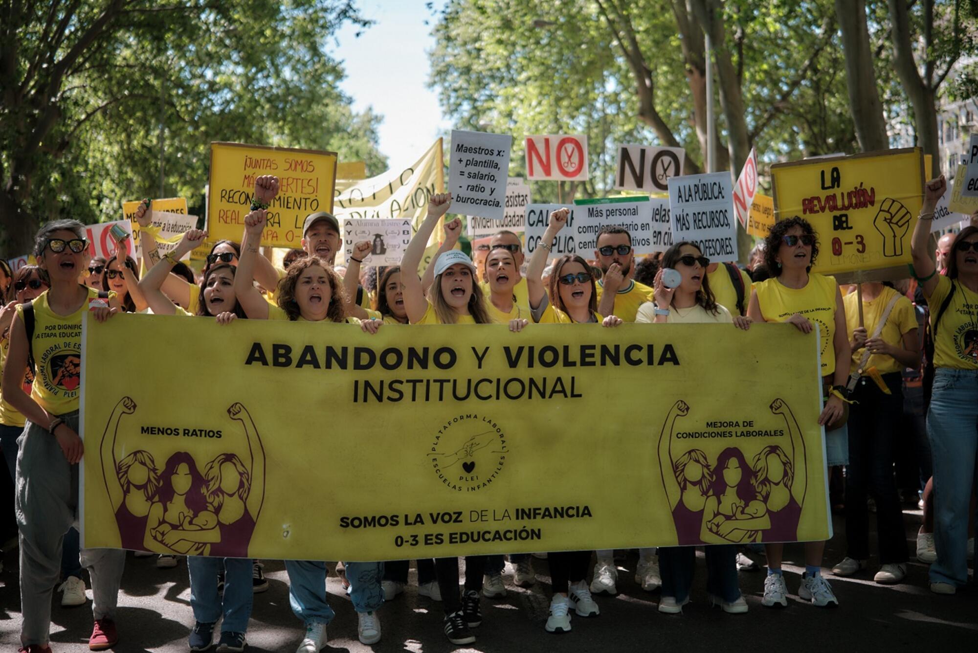 Manifestación Educación Pública 19 abril 26 - 2