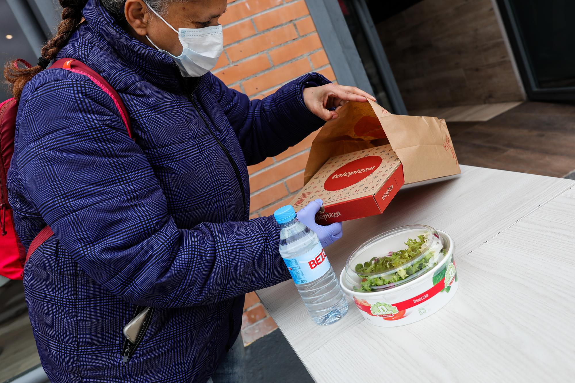 Menú infantil en tiempos de coronavirus: pizza, nuggets y refresco - 11