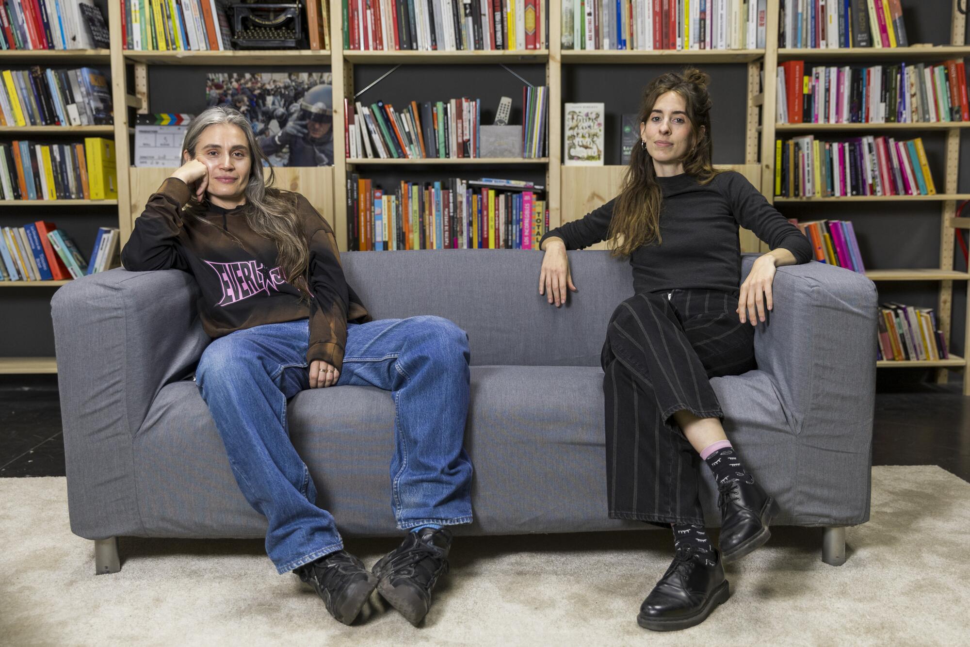 Ana Garriga y Carmen Urbita Las Hijas de Felipe - 5