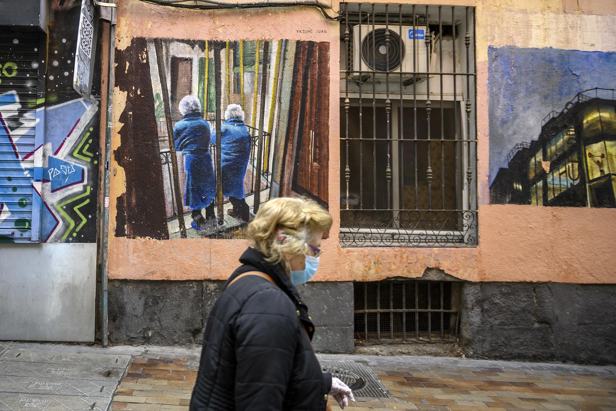 Paseo de mayores de 70