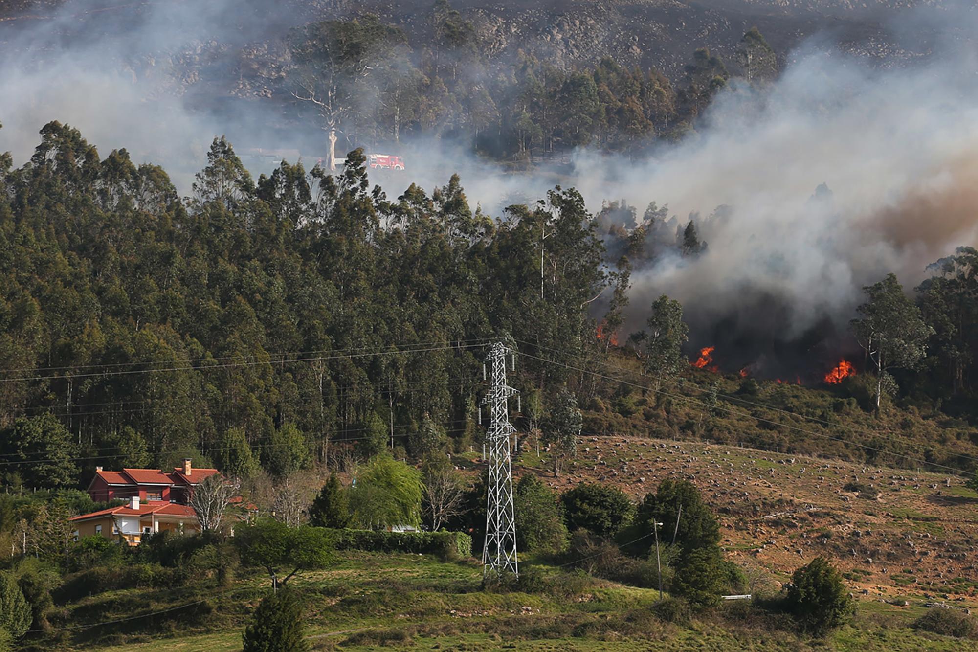 Incendio Oviedo El Naranco - 2