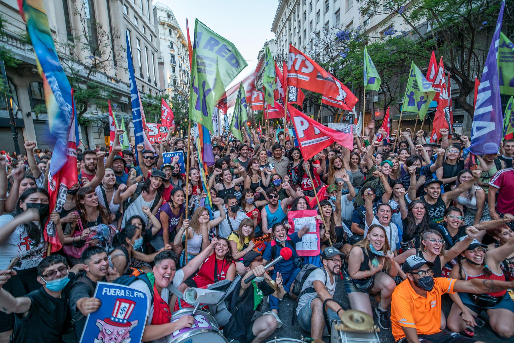 Marcha contra el FMI en Buenos Aires, el 12 de diciembre.