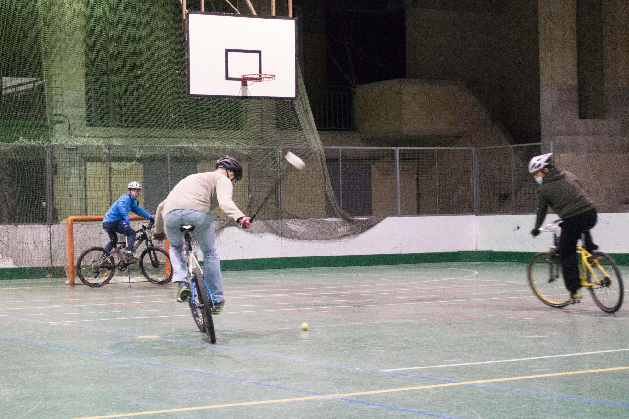 Bike polo