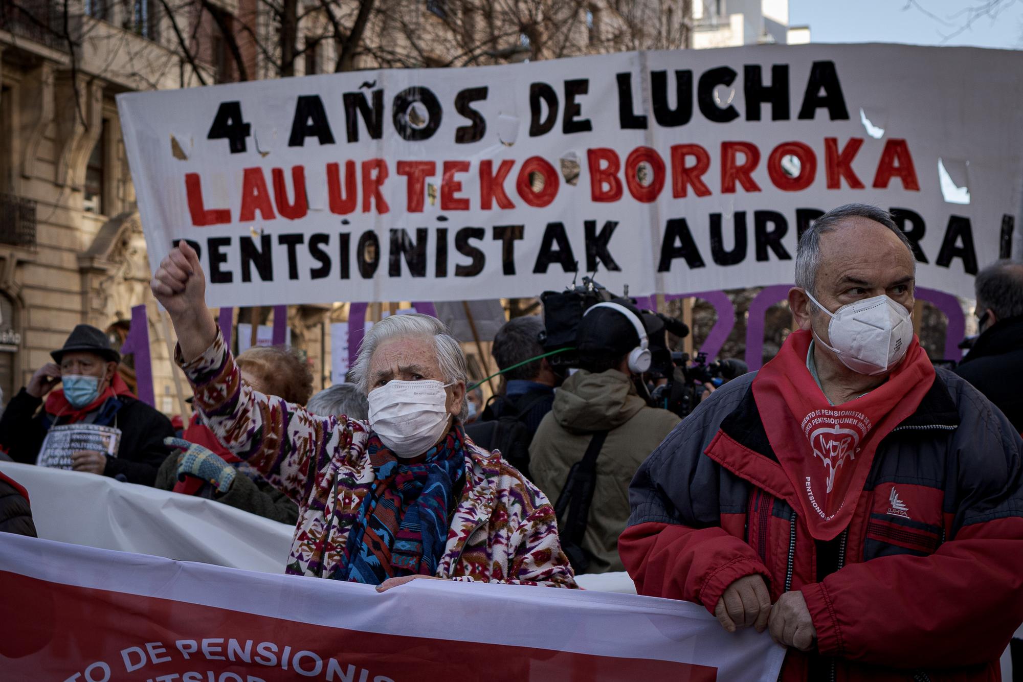 Manifestación cuarto aniversario Movimiento Pensionistas en Bilbao - 2