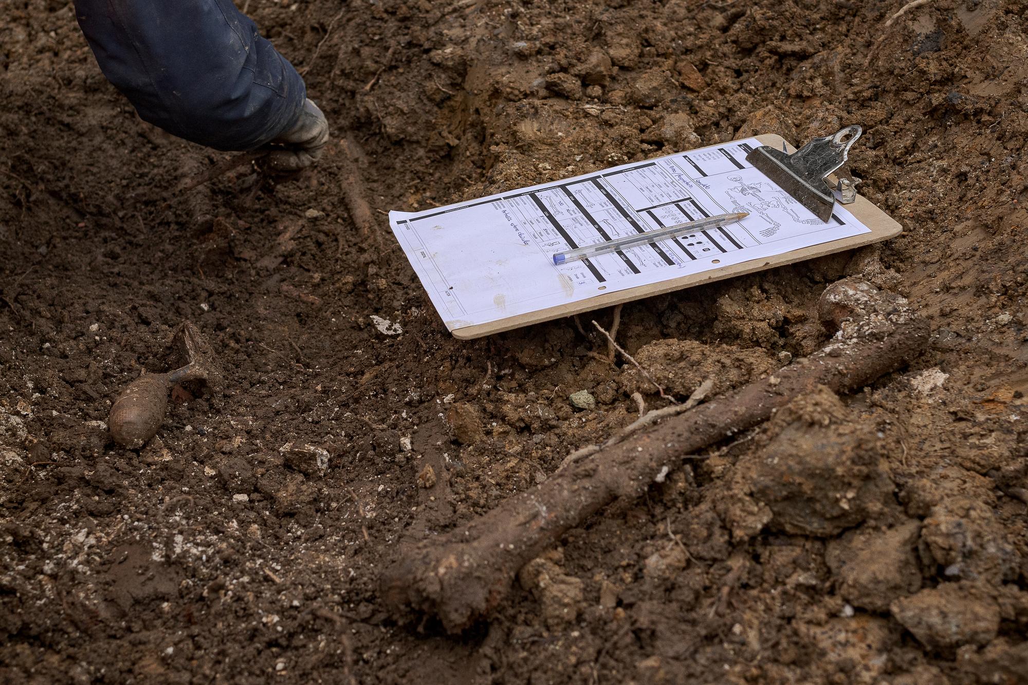 Exhumación en el cementerio de Begoña 7