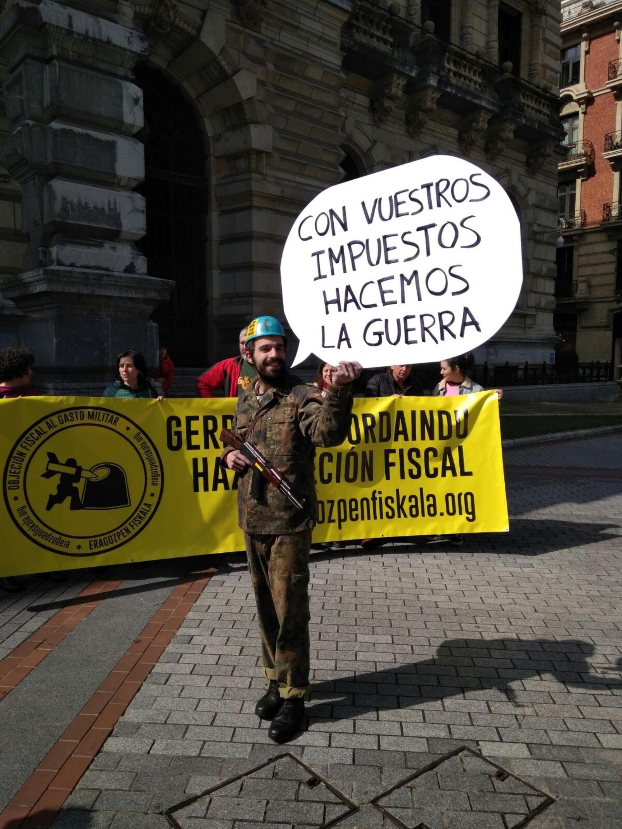 Acción de apoyo a la Objeción fiscal al gasto militar. Bilbao. II