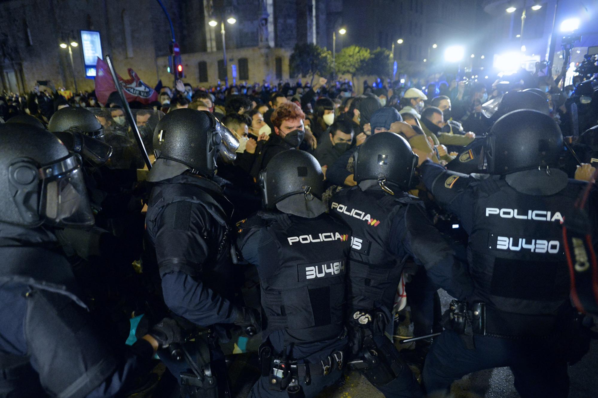 Cargas policiales València 18 febrero - 5