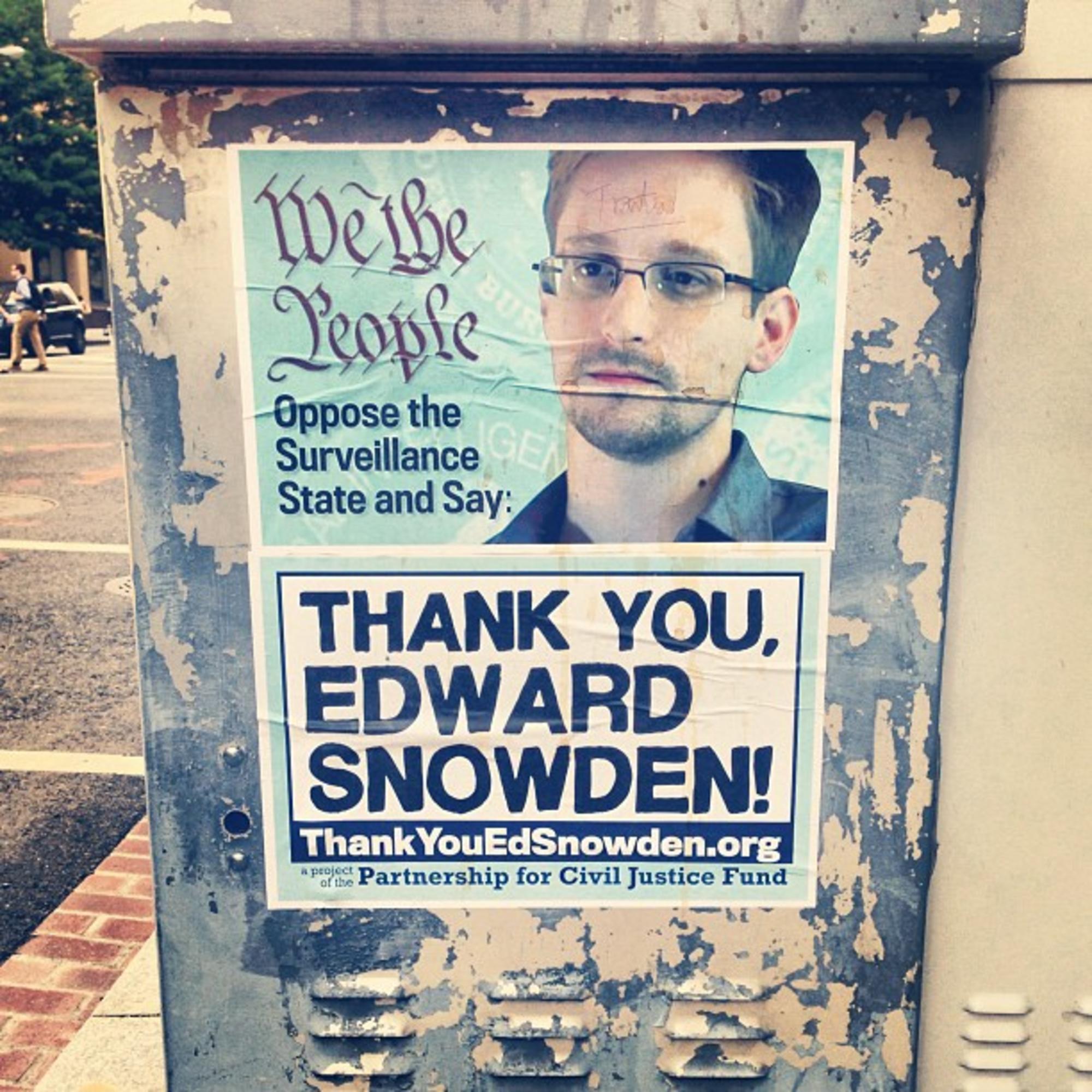 Homenaje a Edward Snowden