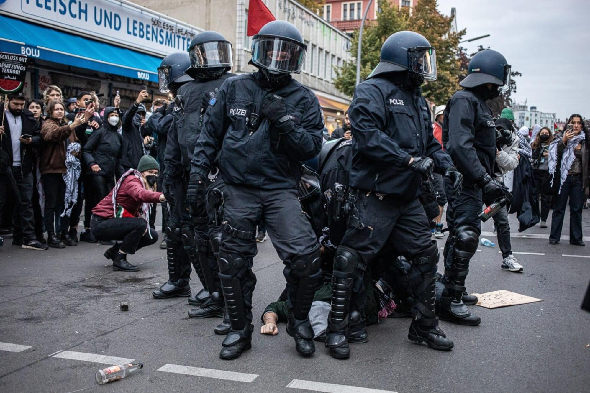 Protestas por el apoyo alemán a Israel 2