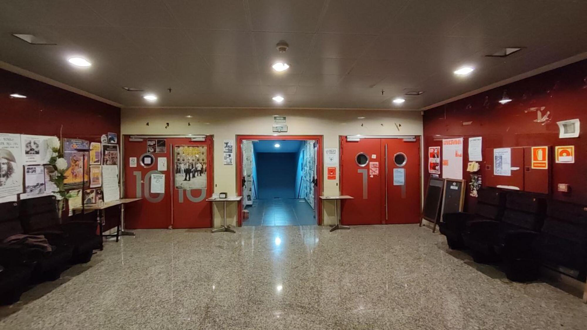 Entrada al centro social La Cinètika, en Barcelona